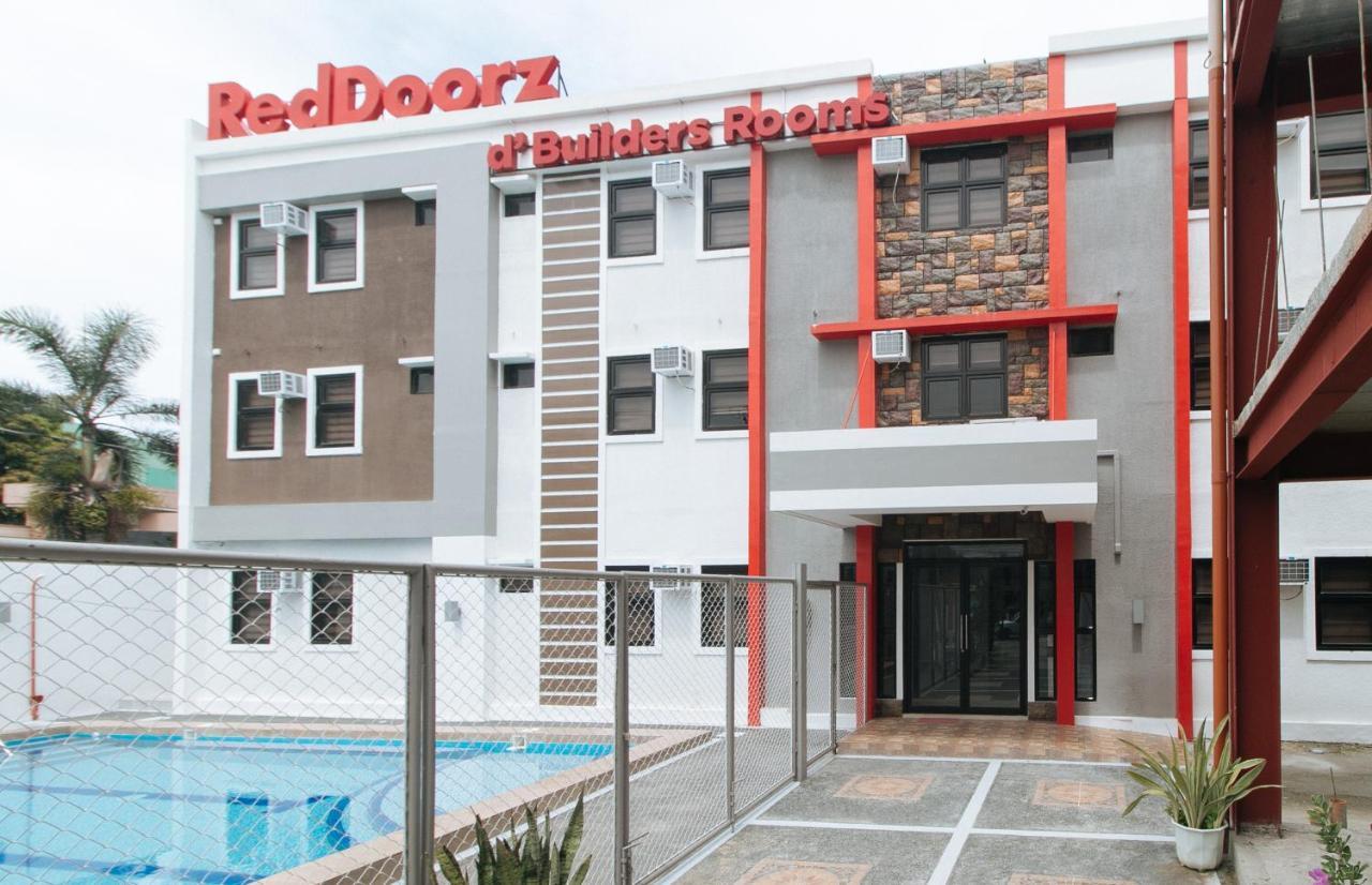 Reddoorz Plus At Dbuilders Poblacion Bgc Taguig Bagian luar foto