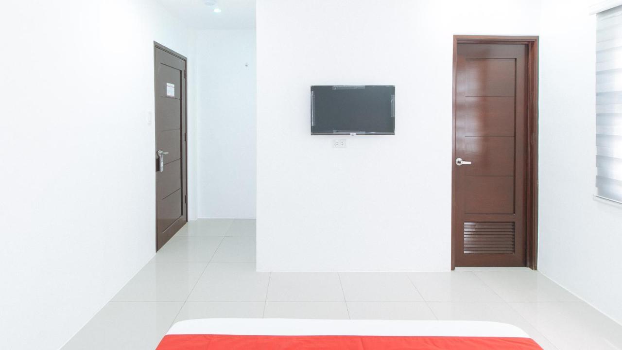Reddoorz Plus At Dbuilders Poblacion Bgc Taguig Bagian luar foto