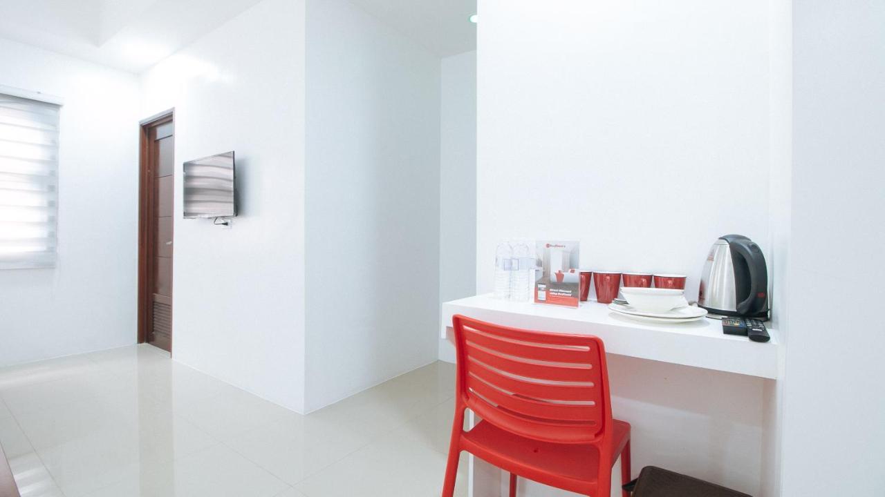 Reddoorz Plus At Dbuilders Poblacion Bgc Taguig Bagian luar foto